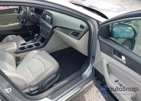 2017 Hyundai Sonata Sport z USA, uszkodzony, nr VIN 5NPE34AF7HH568901